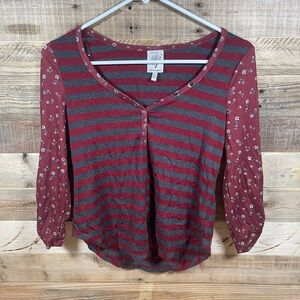 Self Esteem Red Floral Gray Stripes Women’s (M) Blouse Shirt Jrs Long Sleeve Top